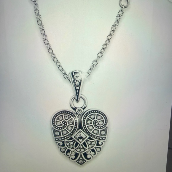 BrightonMumtaz Sm Heart Necklace *Rare / Retired
